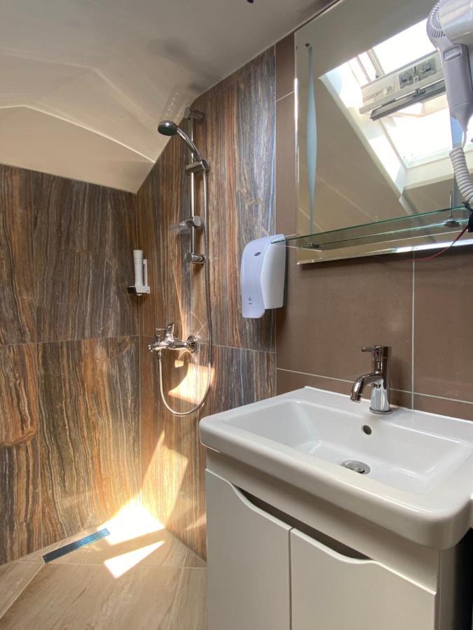 Къща За Гости Кребс Guesthousekrebs Shumen Exterior foto